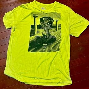 Men’s Vintage Nike large limited edition cobra t-shirt